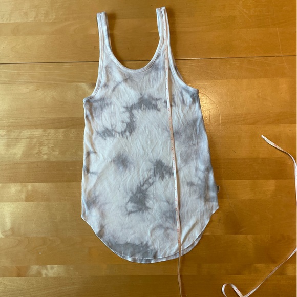 PINK Victoria’s Secret Tank Top Size XS - Picture 7 of 7